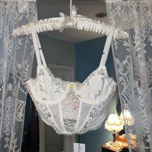 NWOT For Love and Lemons / Victoria’s Secret Lia Daisy Bustier Bralette